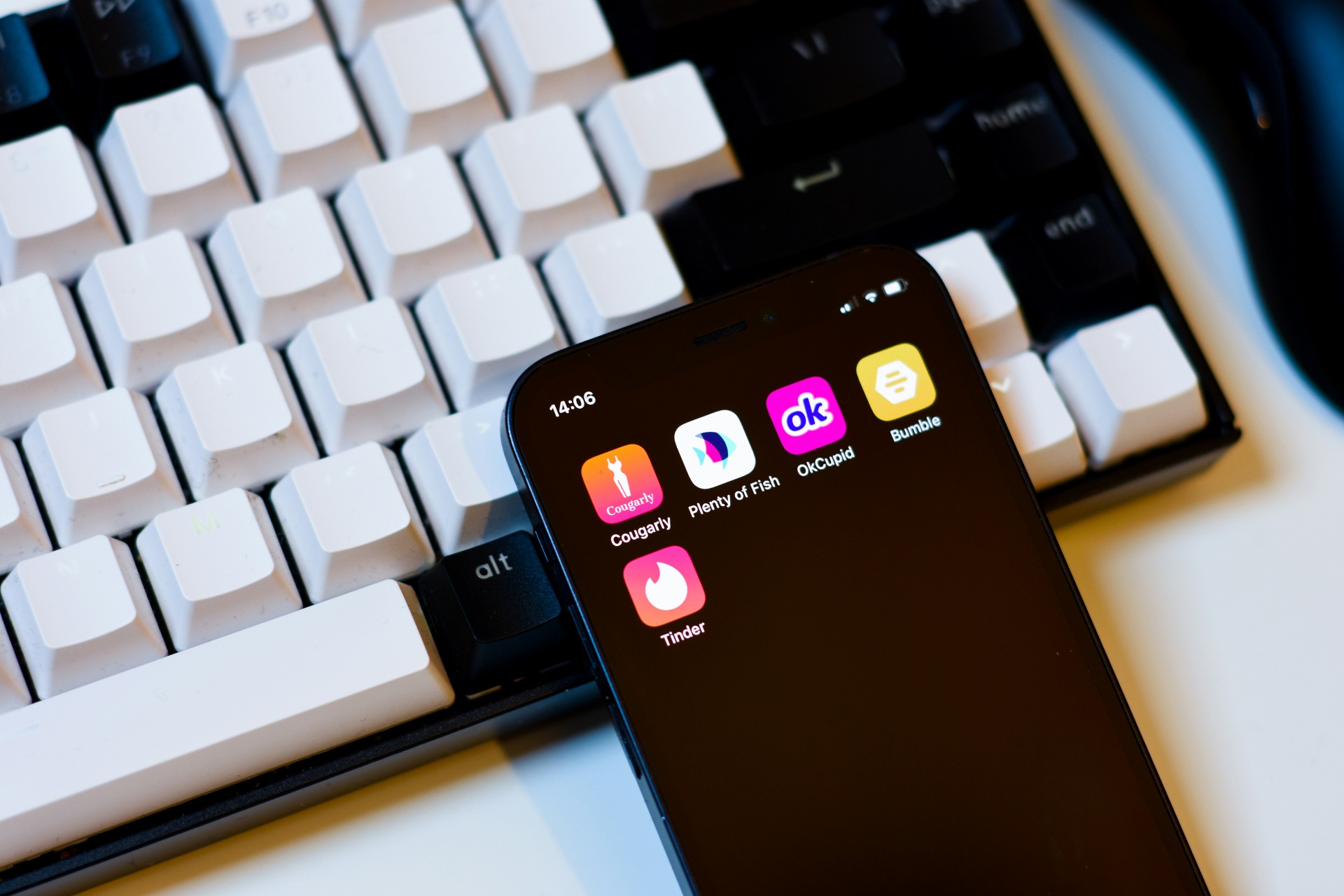 Are Dating Apps Worth It Or A Waste Of Time And Money?
